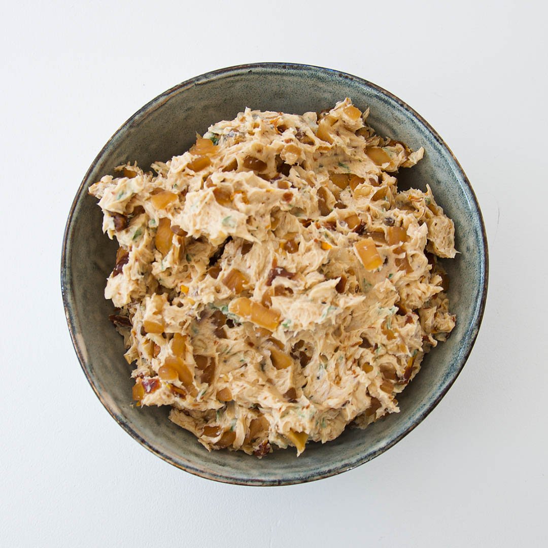Kryddsmör till kött som du kommer älska. Passar till alla sorters kött som exempelvis grillad eller stekt entrecôte, lövbiff eller ryggbiff.