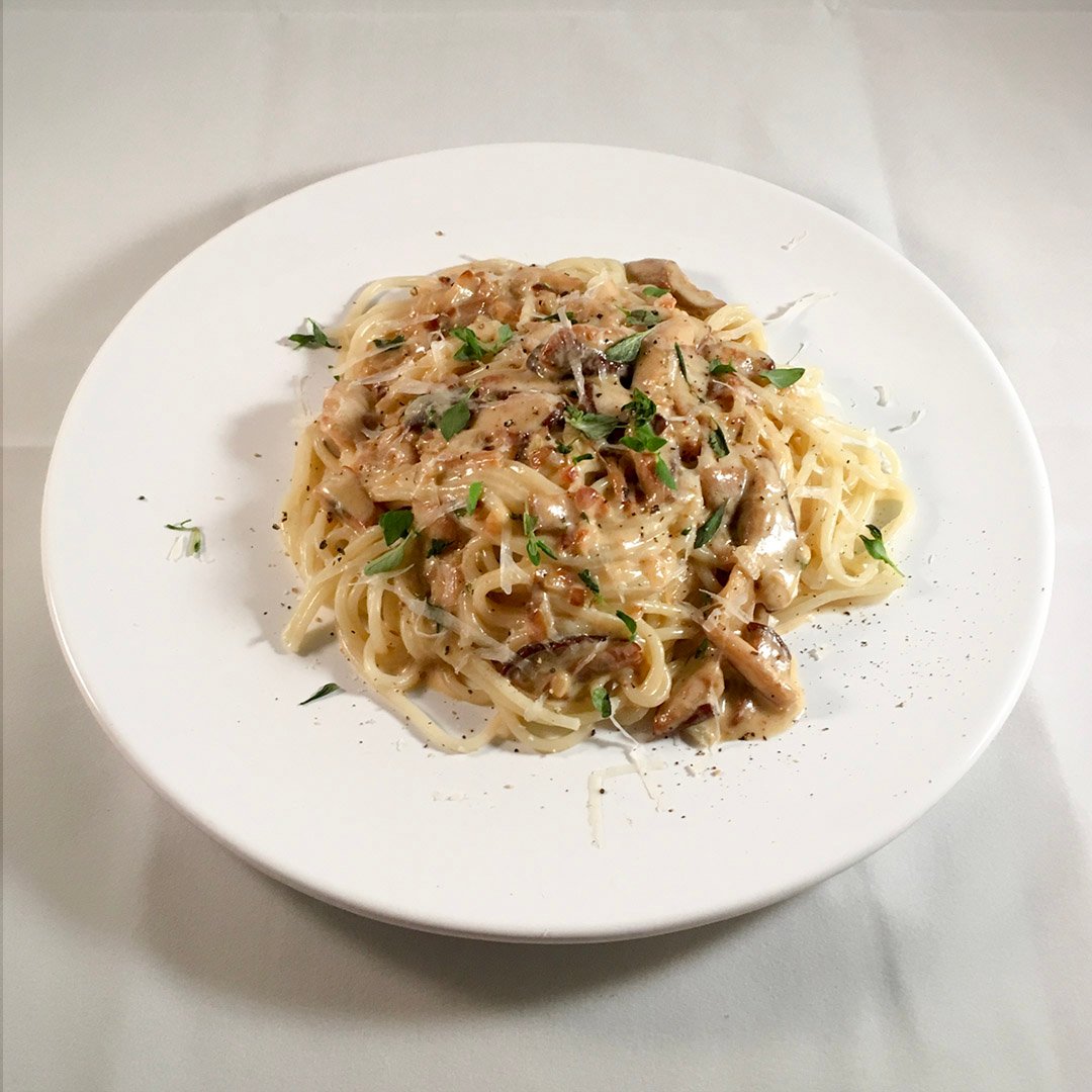 Krämig pasta med karljohan och parmesan.