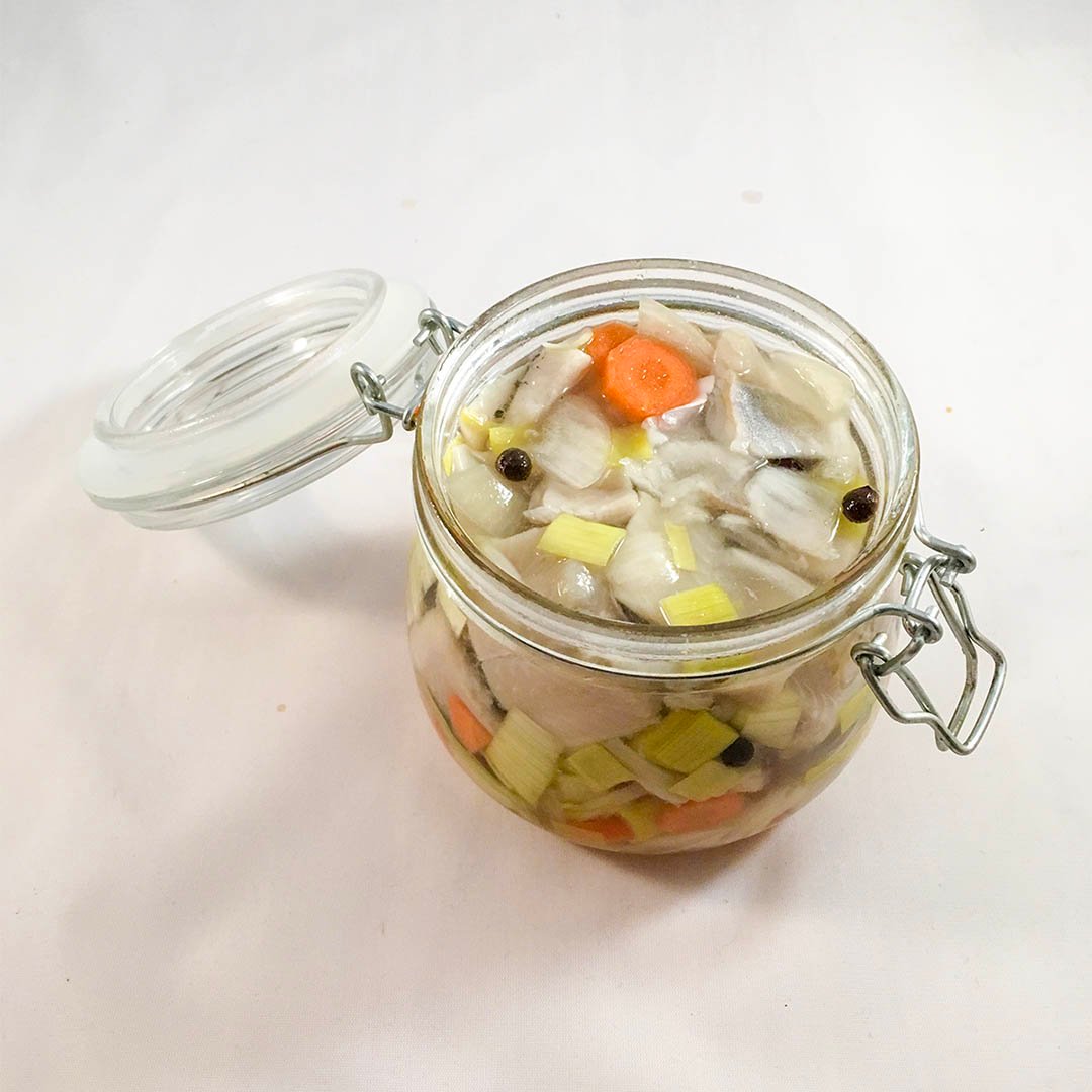 Löksill - Recept på klassisk sill som DU kommer älska.