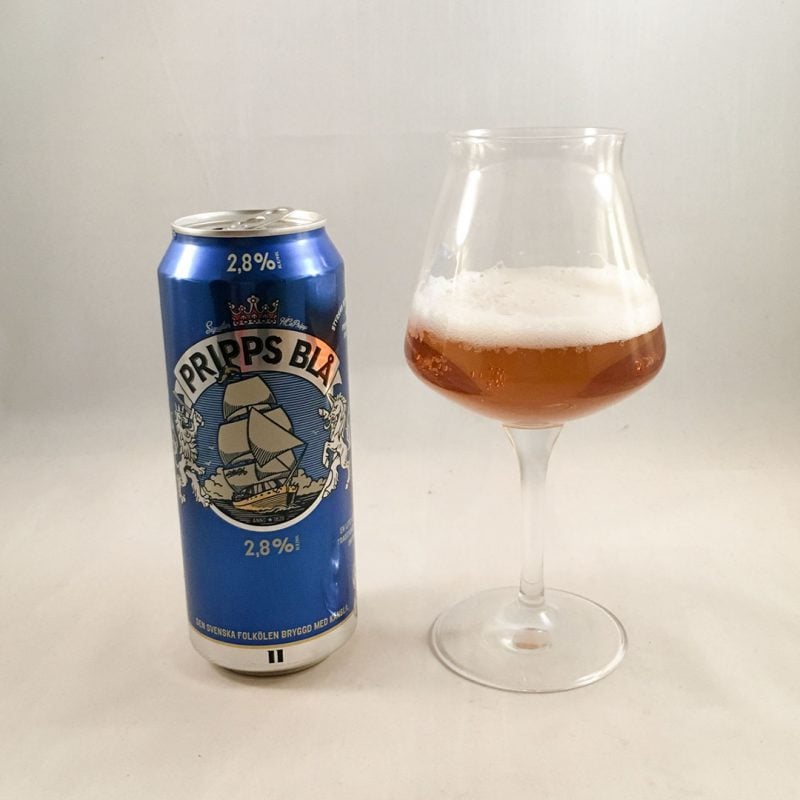 Pripps Blå 2,8% är svensk klassiker med lägre alkoholhalt.