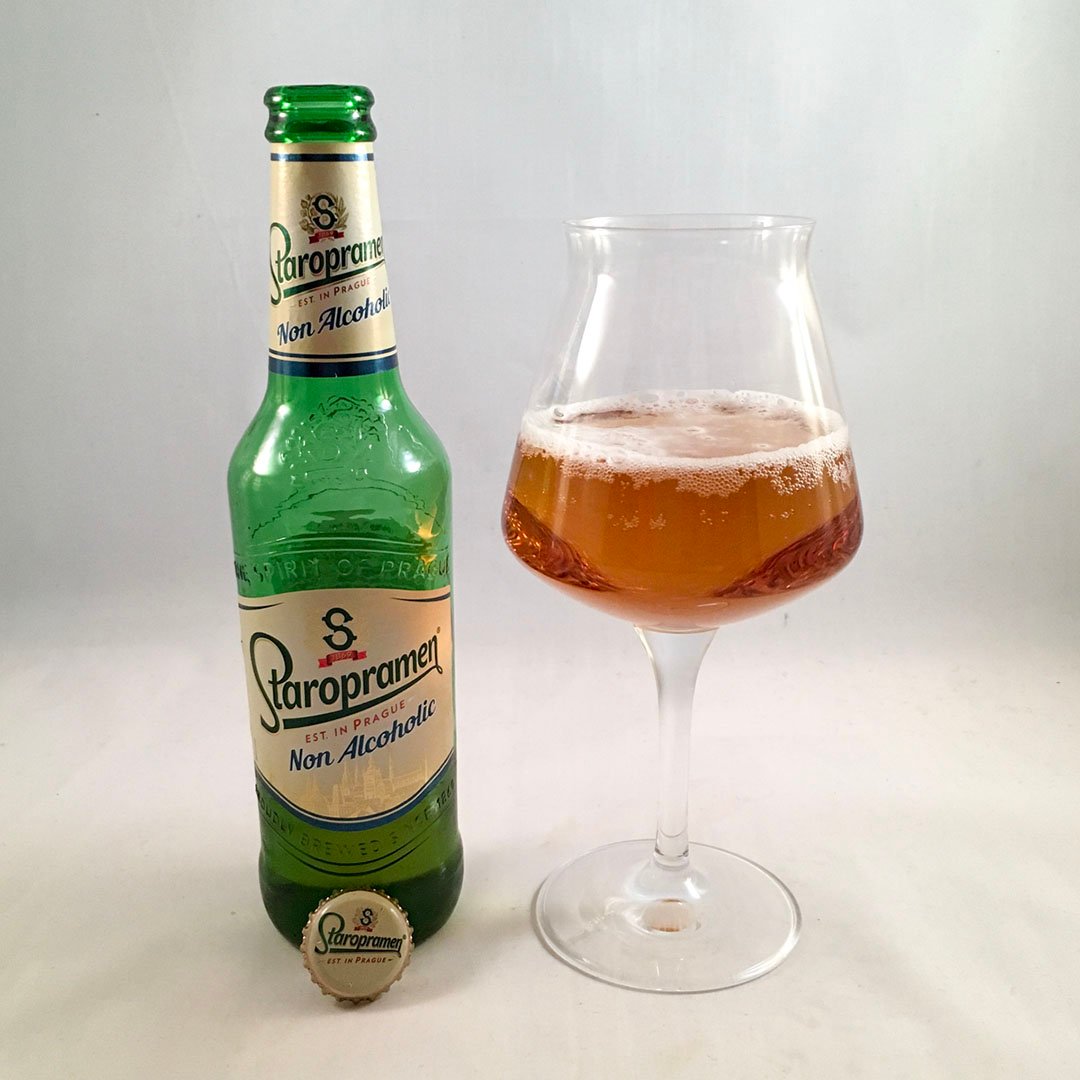 Staropramen Non Alcoholic doftar pizzeria. Har den kanske smak av pizza?
