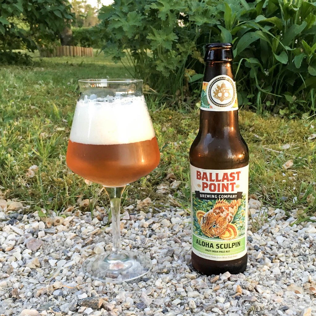 Ballast Point Aloha Sculpin Hazy IPA har tropisk god smak Johans mat