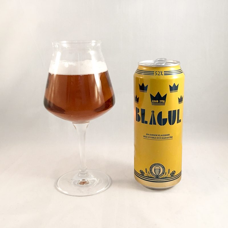 Blågul 5,2% är inte en svensk klassiker och inte en öl jag dricker i sportsammanhang. Inte vid andra tillfällen heller.