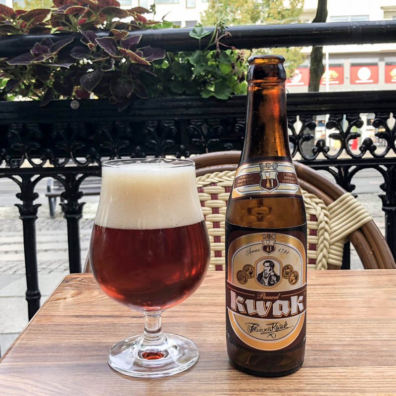 Pauwel Kwak är komplex och välsmakande belgisk öl. God att dricka som sällskapsdryck eller till mat.