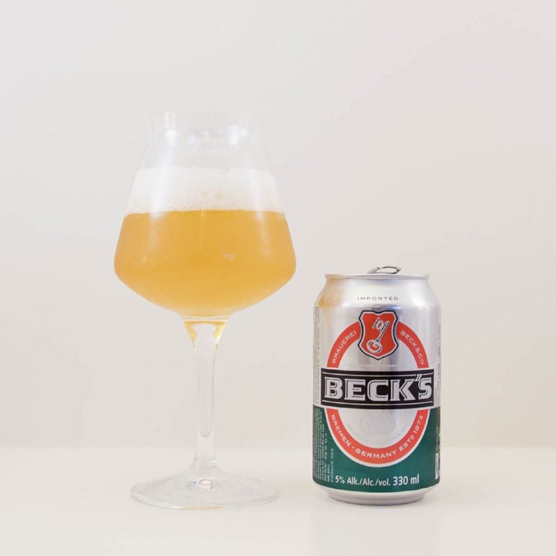 Beck's doftar välanvänd disktrasa och smaken är inte bättre. Detta är nej tack på burk.