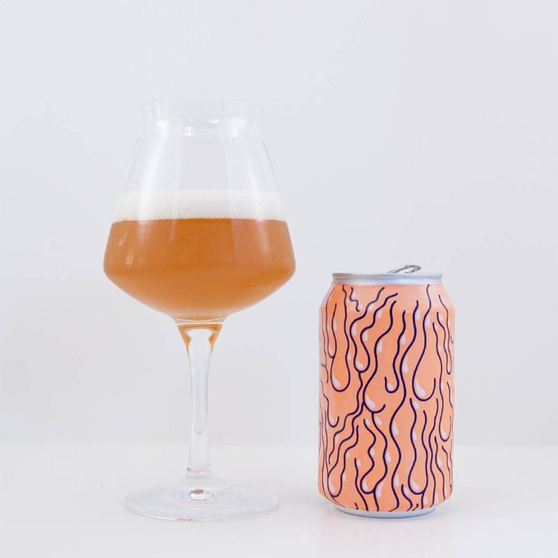 Omnipollo Shoutao Peach Slush IPA har udda smak på ett positivt sätt. Tror jag.