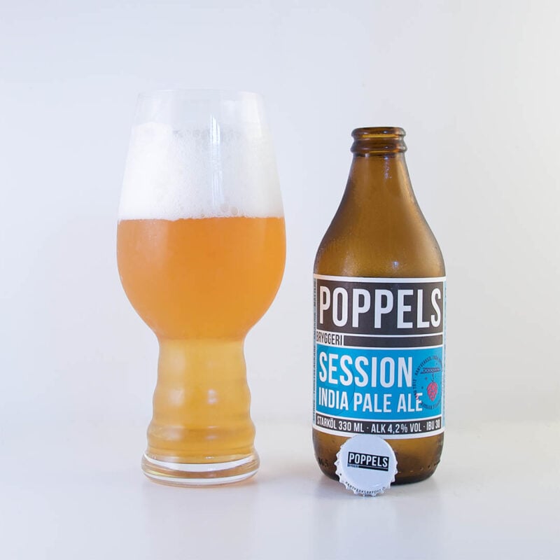 Poppels Session IPA är välsmakande öl med tropisk doft och smak.