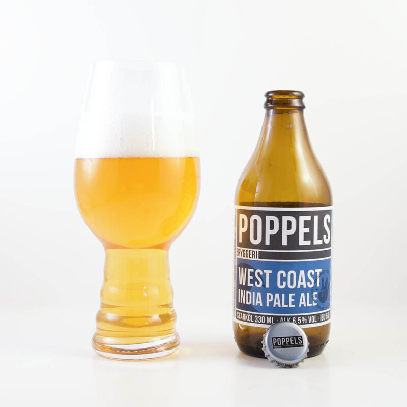 Poppels West Coast IPA från Poppels Bryggeri har tropisk doft och smak.