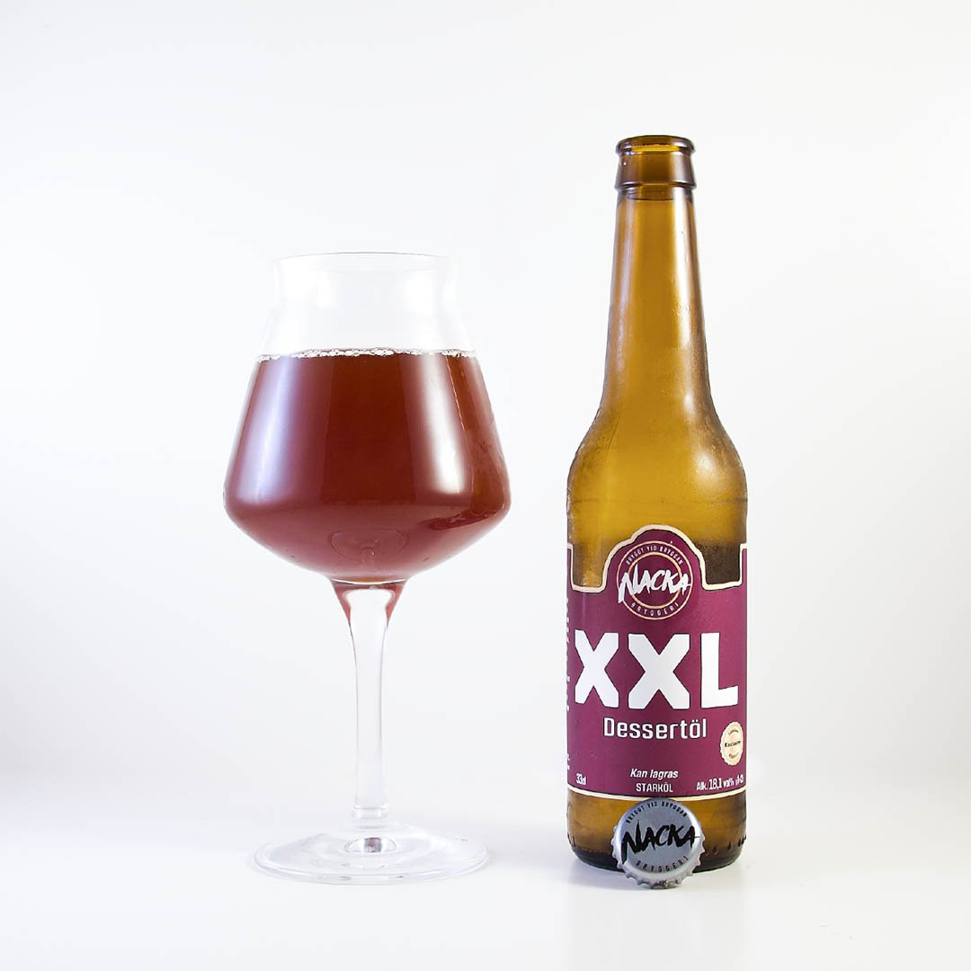 XXL Dessertöl från Nacka Bryggeri passar bäst till desserten.