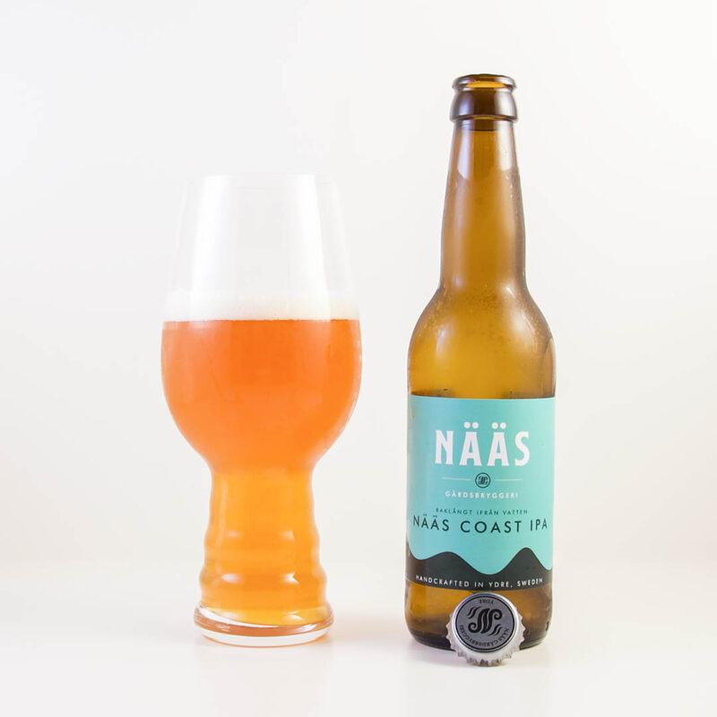 Nääs Coast IPA är välsmakande öl från Nääs Gårdsbryggeri. En öl att dricka som sällskapsdryck eller till hamburgare, grillat kött och pommes.