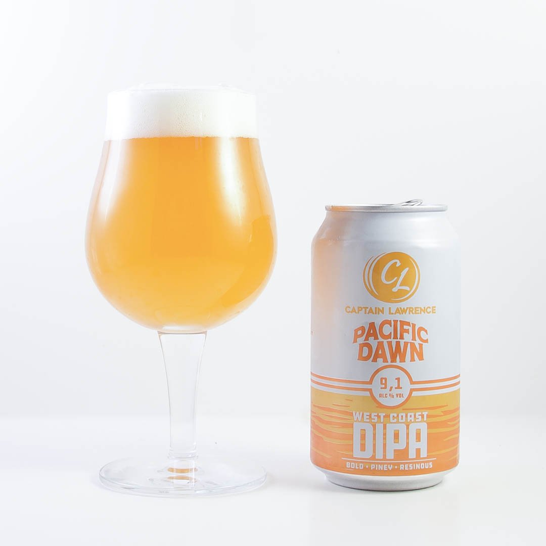 Pacific Dawn Imperial IPA från Captain Lawrence Brewing Co. är trevlig och smakfull öl med ett härligt "riv" från alkoholen.